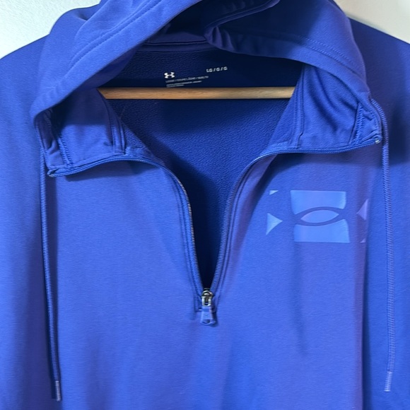 Under Armour quarter zip hoodie with kangaroo pocket size large. - Picture 6 of 7